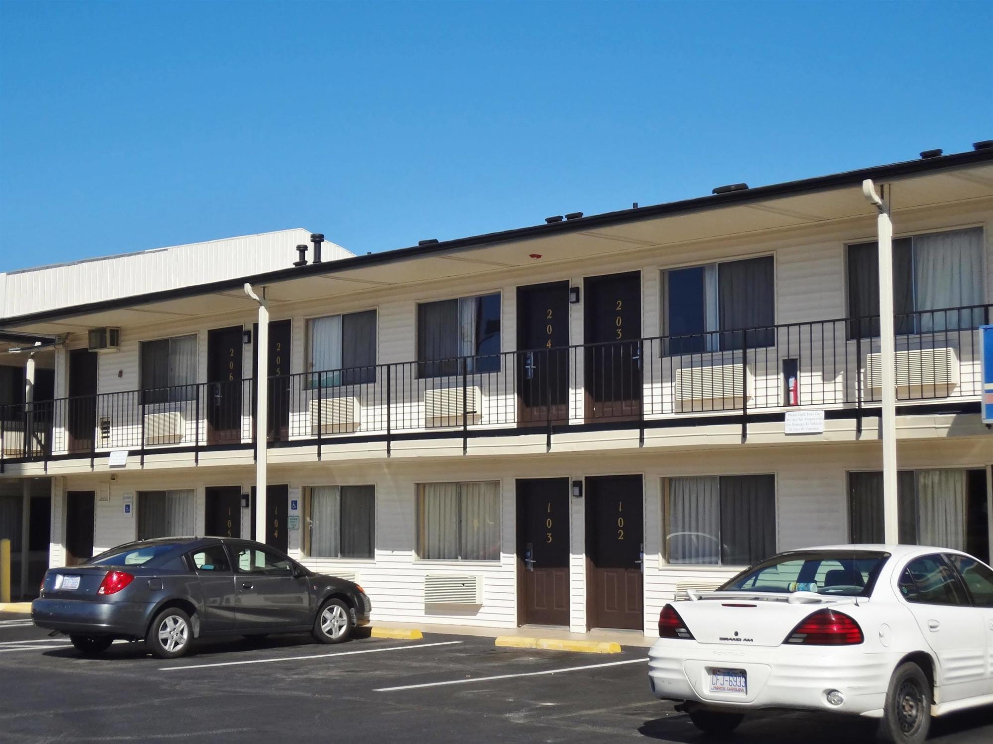 Americas Best Value Inn - Голдсборо Экстерьер фото