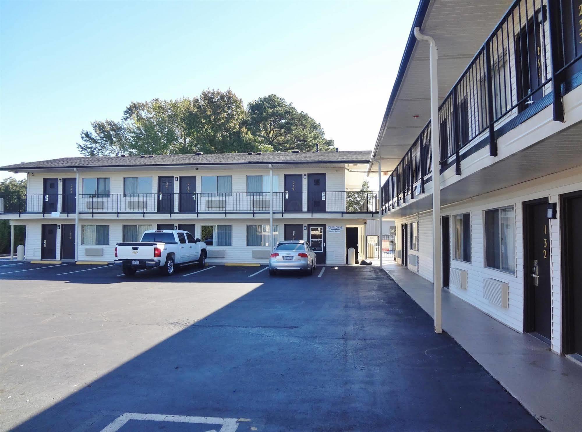 Americas Best Value Inn - Голдсборо Экстерьер фото